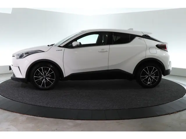 Toyota C-HR 1.8 Hybrid Executive 2018 Hybride Benzine 7