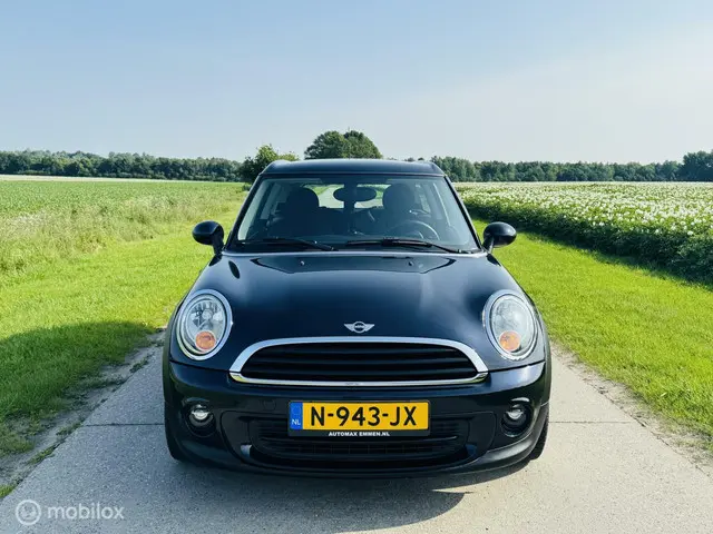 MINI Clubman 1.6 One Club White & Club Black 2013 Benzine