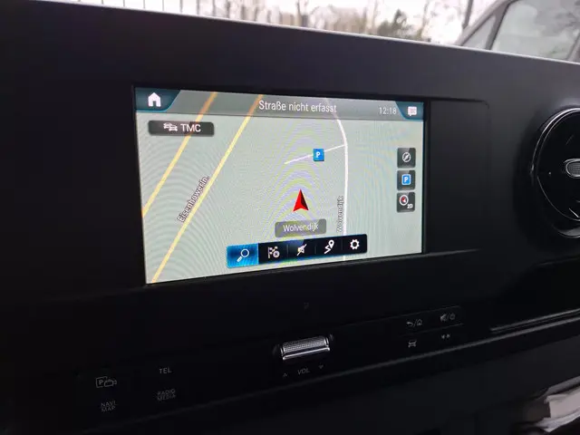 Mercedes-Benz Sprinter 317 1.9 CDI L2H2 RWD 2022 Diesel 6