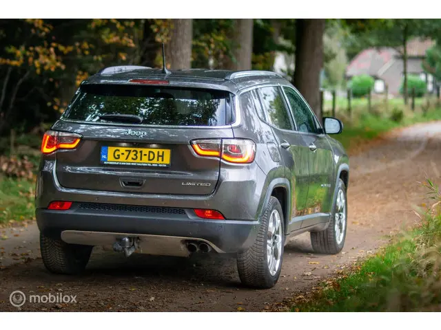 Jeep Compass 1.4 MultiAir Limited 2019 Benzine 32