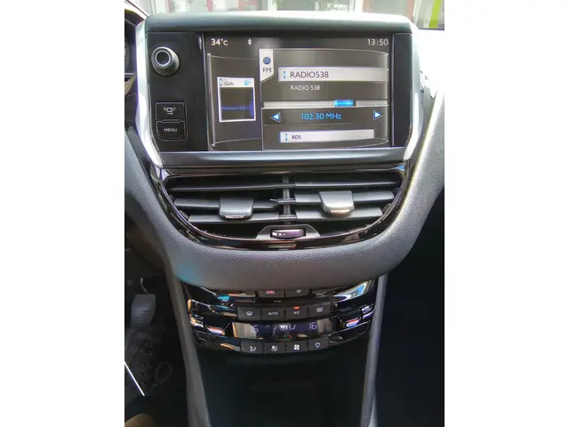 Peugeot 208 1.2 VTi Urban Soul 2013 Benzine 3