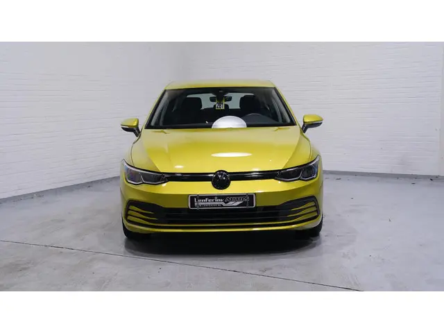 Volkswagen Golf 1.5 eTSI Life Business 2023 Benzine 2