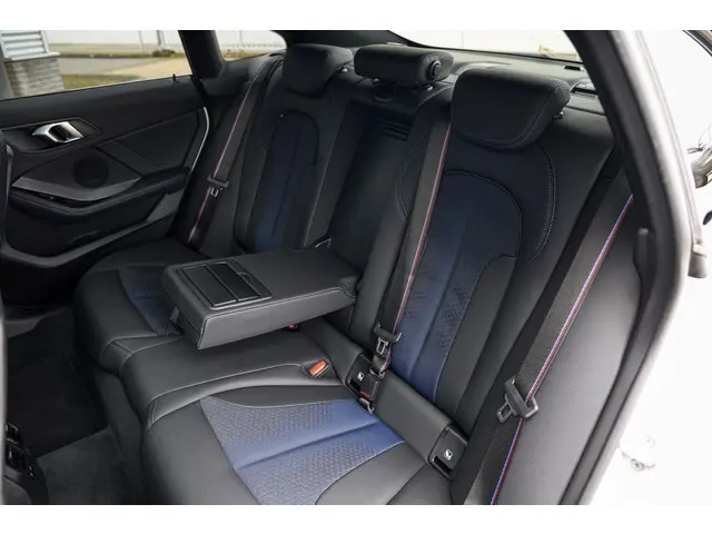 BMW 2 Serie Gran Coupé 218i M-Sport Pro 2023 Benzine 43