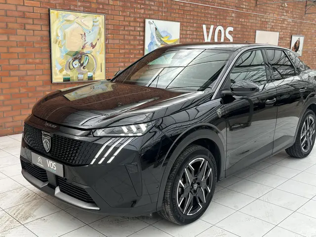 Peugeot 3008 Hybrid 136 GT 2024 Hybride Benzine 7