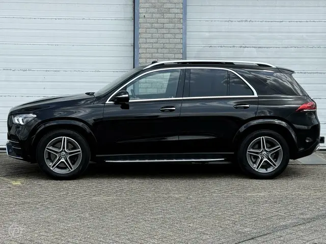 Mercedes-Benz GLE 300 d 4MATIC Premium Plus 2019 Diesel 7