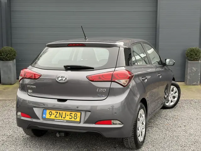 Hyundai i20 1.2 HP i-Motion Comfort 2015 Benzine 5
