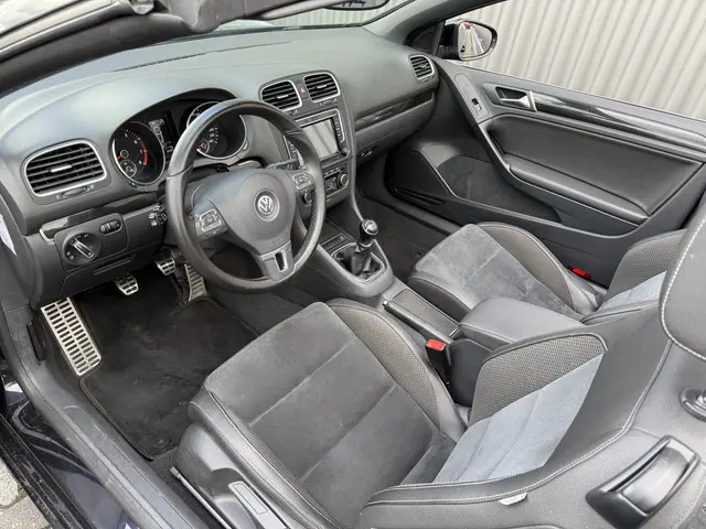 Volkswagen Golf Cabriolet 1.2 TSI BlueMotion 2012 Benzine 5
