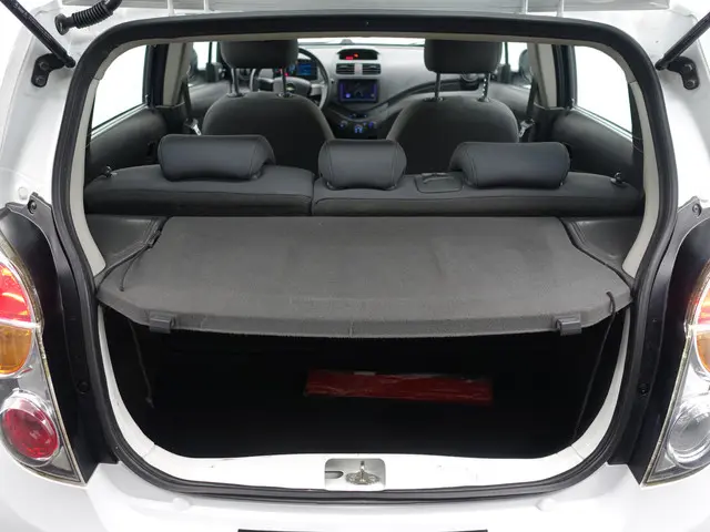 Chevrolet Spark 1.0 16V 5 deurs super zuinig! 2012 Benzine 11