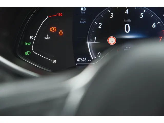 Renault Clio TCe 100 Intens 2020 Benzine 44