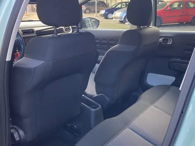 Citroën C3 1.2 PureTech Shine 2017 Benzine 22