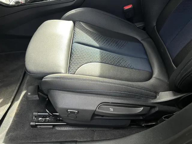 BMW 1 Serie 118i Business Edition 2021 Benzine 35