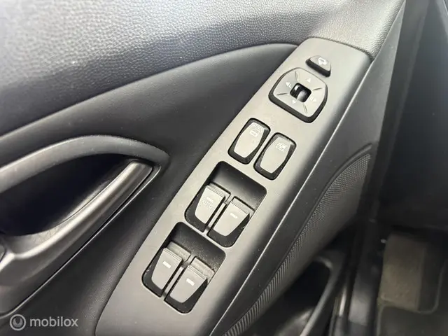 Hyundai ix35 1.6i GDI i-Vision 2015 Benzine 14