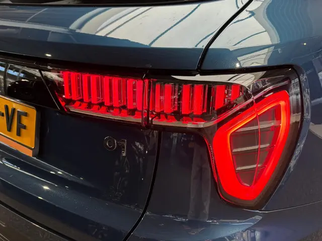 Lynk & Co 01 1.5 2021 Hybride Benzine 33