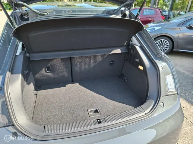 Audi A1 1.0 TFSI ADVANCE navi/s-line pakket 2018 Benzine 8