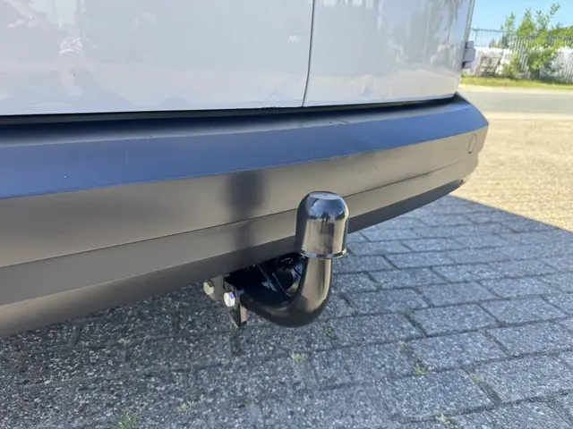 Volkswagen Caddy 2.0 TDI L2H1 BMT Tr. 2019 Diesel 12