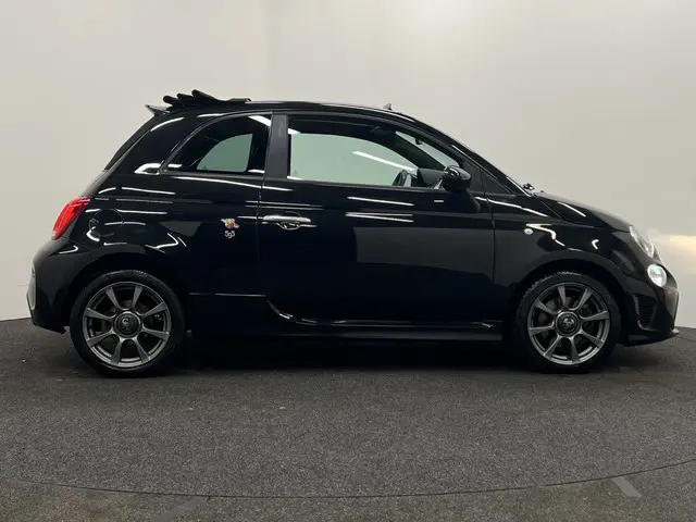 Abarth 500C 1.4 T-Jet Abarth 595 2018 Benzine 32