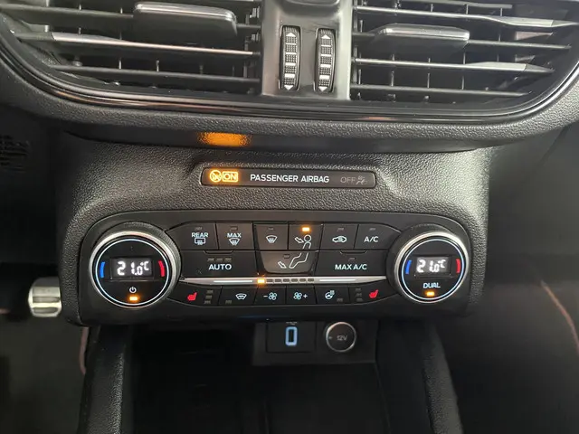 Ford Focus 1.0 EcoBoost ST Line Business 2019 Benzine 11