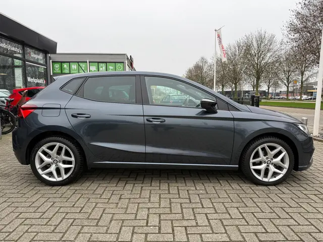 SEAT Ibiza 1.0 TSI FR Business Intense 2021 Benzine 4