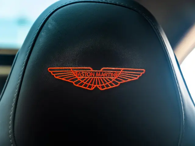 Aston Martin DBX 4.0 V8 707 2023 Benzine 19