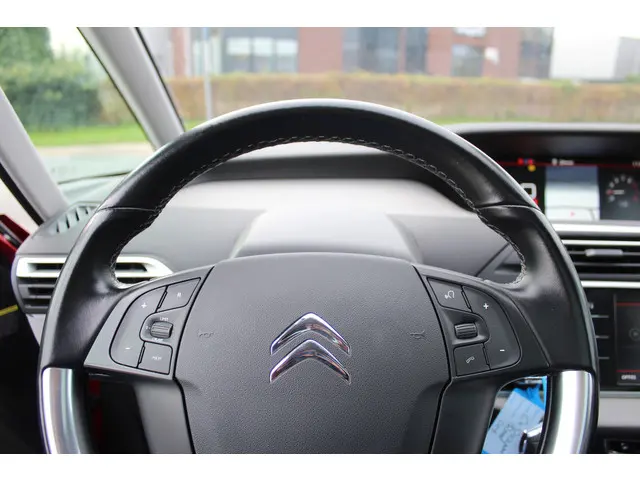 Citroën C4 Spacetourer 1.2 PureTech Shine 2019 Benzine 17