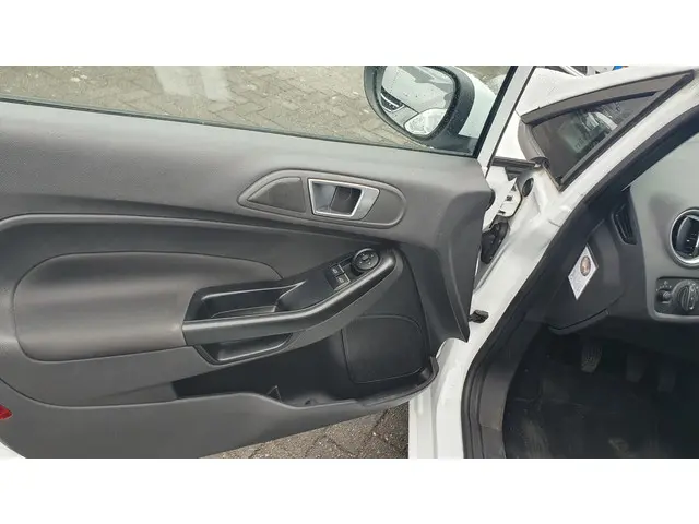 Ford Fiesta 1.0 Style 2015 Benzine 15