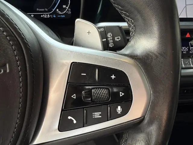 BMW 3 Serie Touring 330e xDrive 2022 Hybride Benzine 29