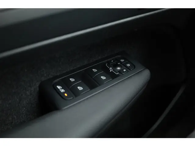 Volvo C40 S.M. Ext. Range Ultimate 82 kWh 2024 Elektrisch 7