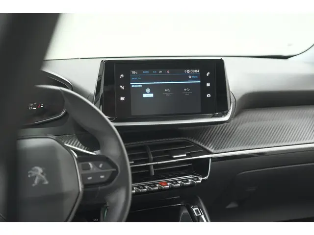 Peugeot 2008 PureTech 102 Allure Pack 2023 Benzine 31