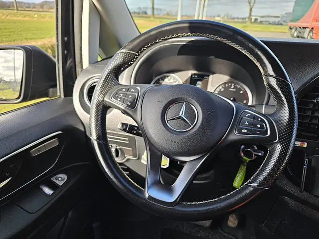 Mercedes-Benz Vito 116 2021 Diesel 11