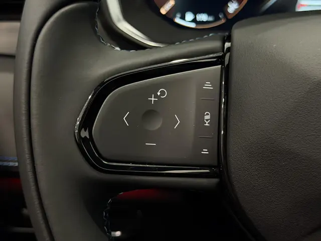 Lynk & Co 01 1.5 PHEV 2025 Hybride Benzine 22