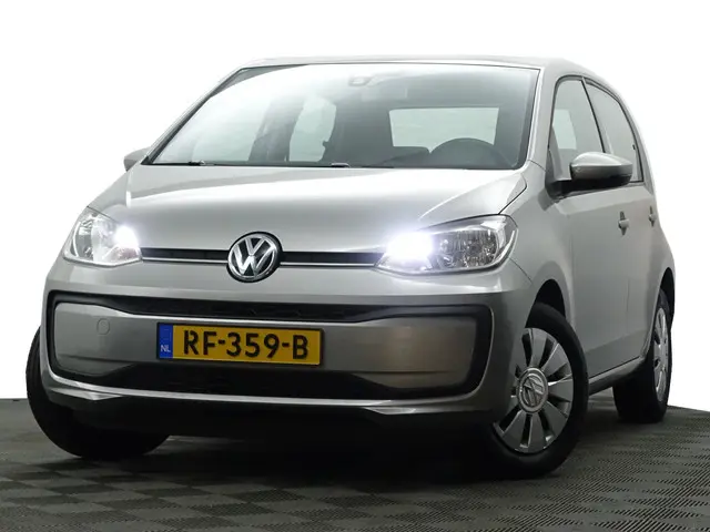 Volkswagen up! 1.0 BMT move up! 2017 Benzine 16