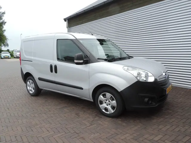 Opel Combo 1.6 CDTi L1H1 Edition 2018 Diesel 14