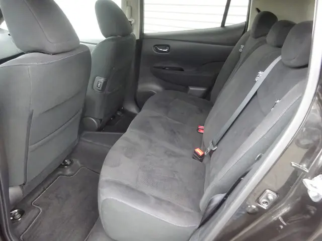 Nissan Leaf Acenta 30 kWh 2017 Elektrisch 11