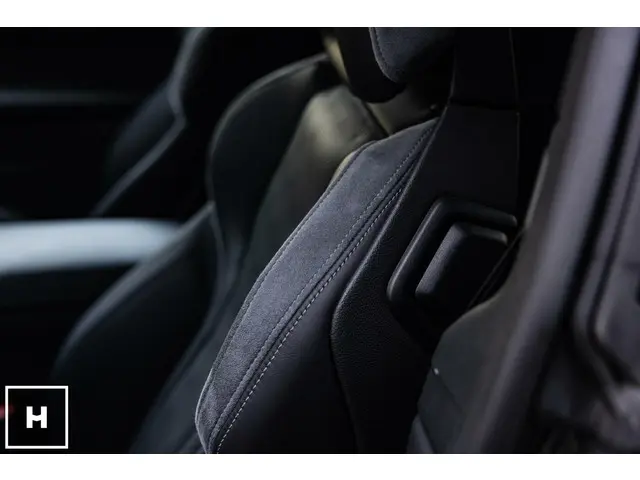 BMW M4 4-serie Coupé xDrive Competition 2021 Benzine 26