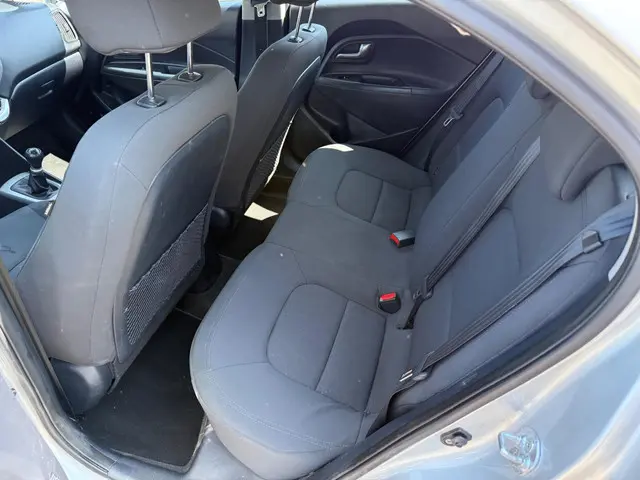 Kia Rio 1.2 CVVT Comfort Pack 2013 Benzine 9