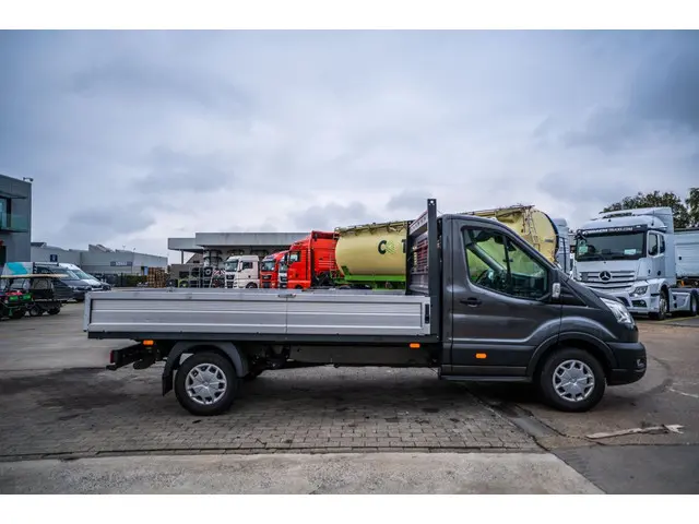 Ford Transit 2.0 TDCI 2022 Diesel 3