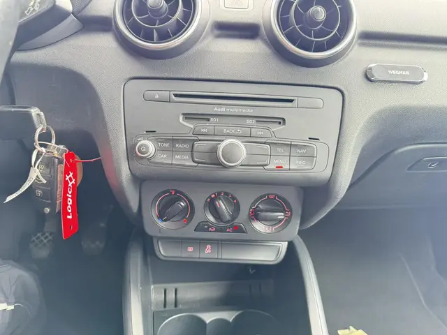 Audi A1 Sportback 1.4 TFSI Connect 2012 Benzine 18
