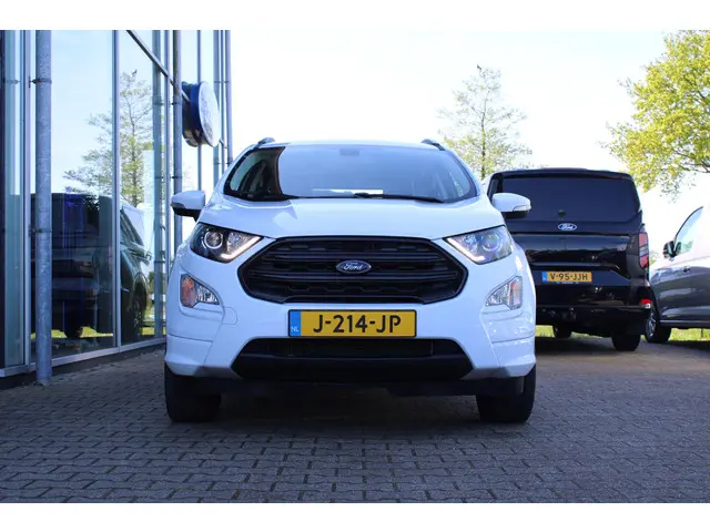 Ford EcoSport 3