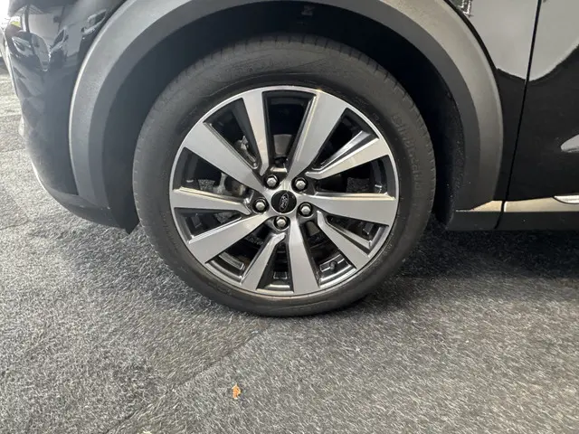 Ford Puma 1.0 EB Hyb. Tit. X 2022 Benzine 12