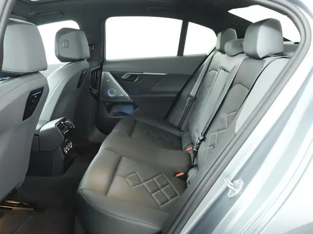 BMW i5 Sedan M60 xDrive 2025 Elektrisch 15