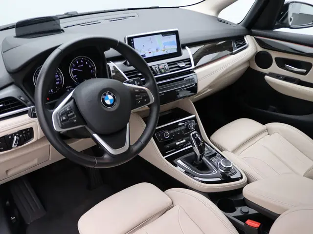 BMW 2 Serie Active Tourer 218i 2020 Benzine 10