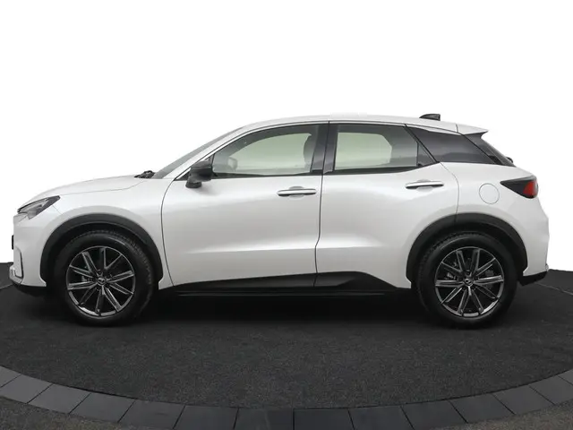 Lexus LBX Elegant 2WD 2024 Hybride Benzine 3