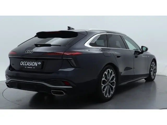 Audi A6 Avant TFSI Advanced edition 2025 Benzine 5