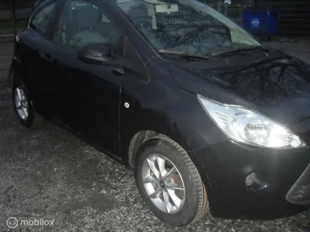 Ford Ka 1.2 Style start/stop 2013 Benzine 12