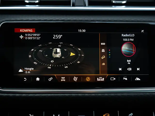 Land Rover Range Rover Velar 3.0 V6 AWD SE 2019 Diesel 52