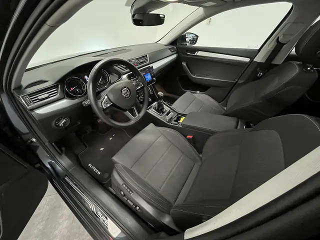 Škoda Superb 1.4 TSI ACT Ambition Business 2018 Benzine 39