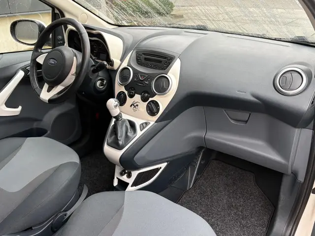 Ford Ka 1.2 Titanium X Start/Stop 2014 Benzine 10