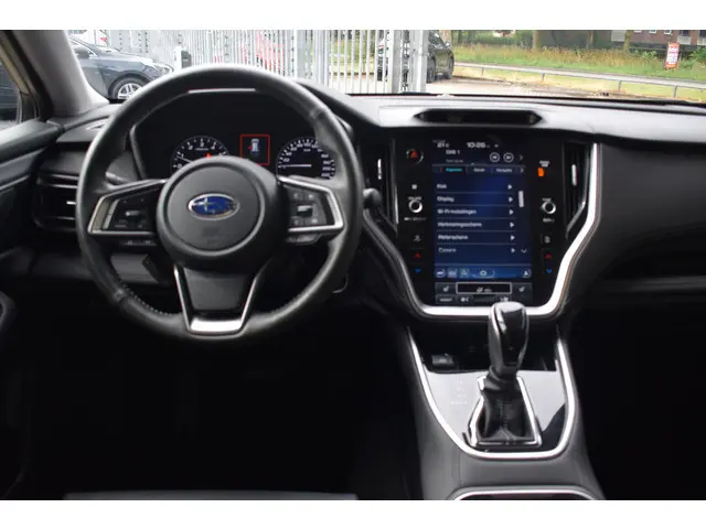 Subaru Outback 2.5i Premium AWD 2023 Benzine 13