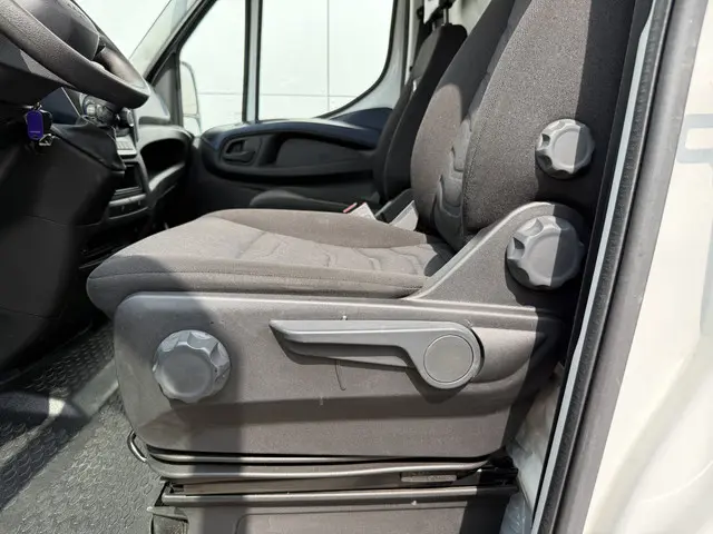 Iveco Daily 35S16 2.3 2021 Diesel 24