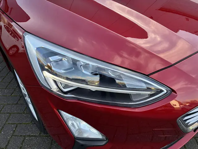 Ford Focus Wagon HELAAS VERKOCHT!!! 2019 Benzine 37